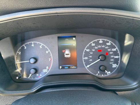 Used 2023 Toyota Corolla Cross LE image 14