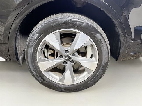 Used 2023 Audi Q5 2.0T Premium Plus w/ Premium Plus Package AWD/4WD image 25