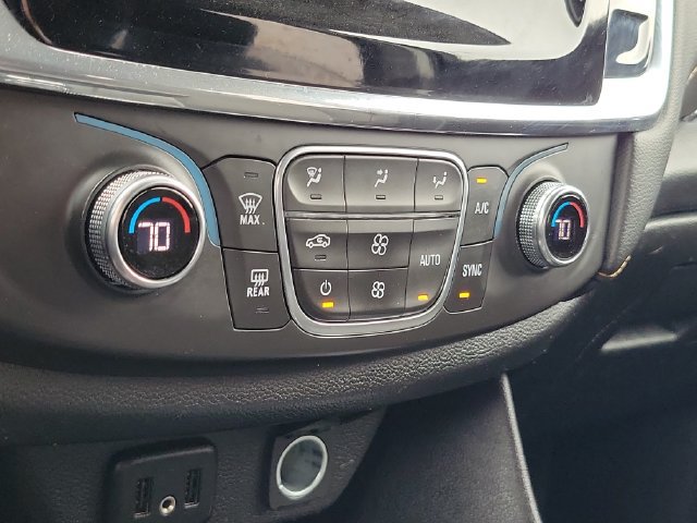 Used 2019 Chevrolet Traverse LT FWD image 19