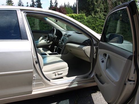 Used 2009 Toyota Camry Hybrid FWD image 15