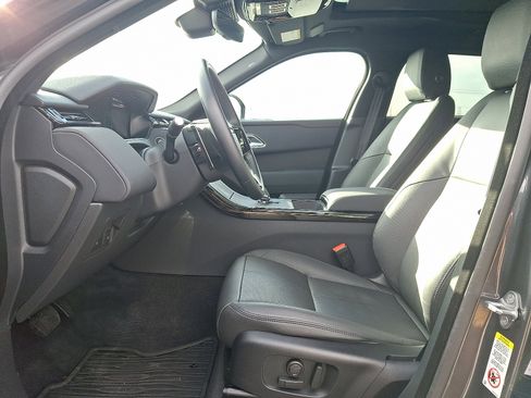 Used 2025 Land Rover Range Rover Velar S image 13