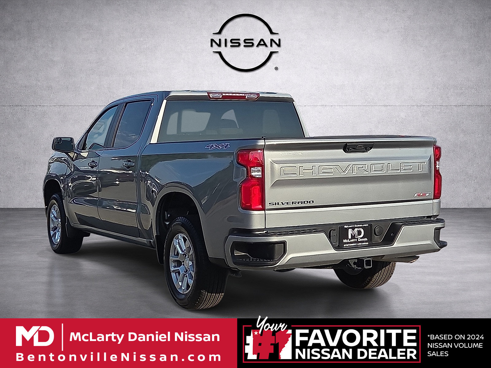 Used 2026 Chevrolet Silverado 1500 RST AWD/4WD image 4