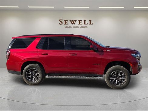 Used 2022 Chevrolet Tahoe Z71 w/ Luxury Package image 5