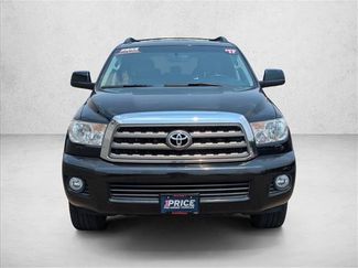 Used 2017 Toyota Sequoia SR5 w/ Premium Package AWD/4WD video 2