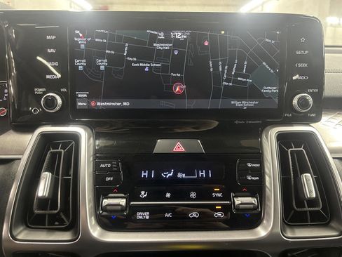 Used 2022 Kia Sorento S image 9