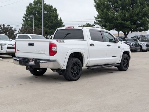Used 2019 Toyota Tundra SR5 w/ SR5 Upgrade Package AWD/4WD image 6
