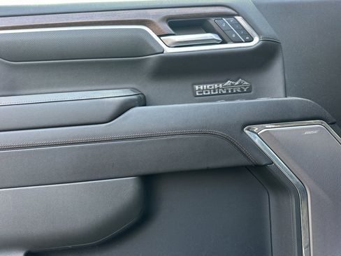 Used 2023 Chevrolet Silverado 1500 High Country w/ High Country Premium Package image 11