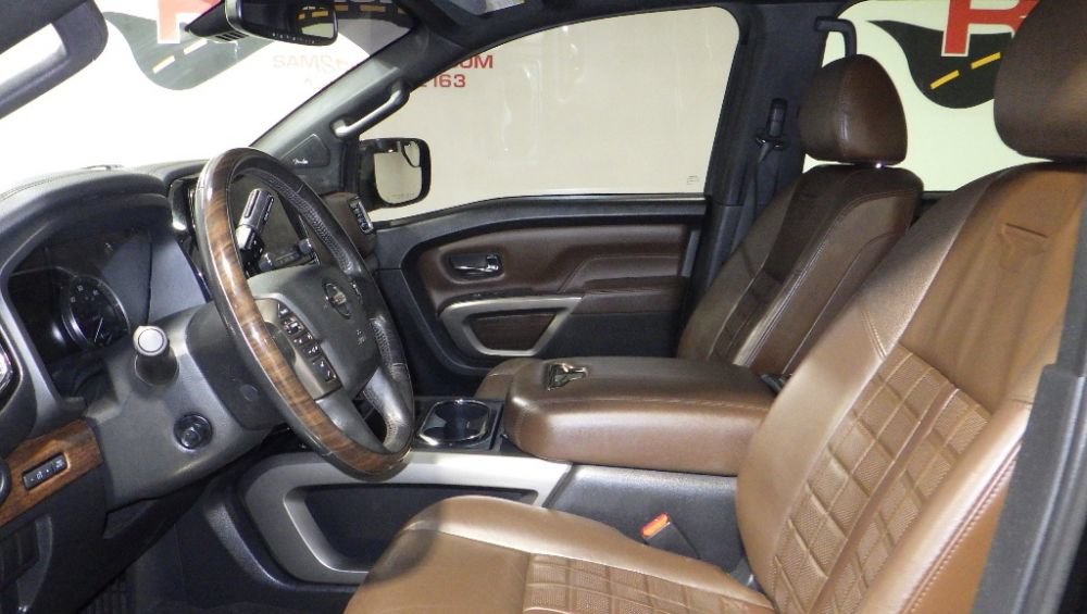 Used 2020 Nissan Titan Platinum Reserve w/ Moonroof Package AWD/4WD image 9