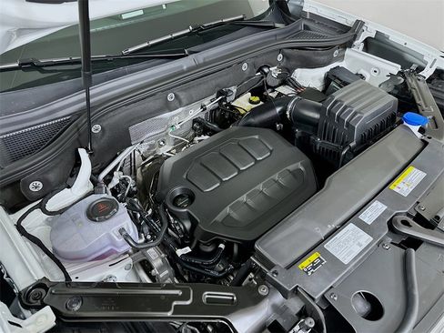 New 2026 Volkswagen Atlas SE image 26