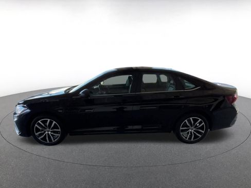 Used 2025 Volkswagen Jetta SE image 7
