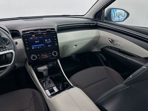 Certified 2022 Hyundai Tucson SE image 22