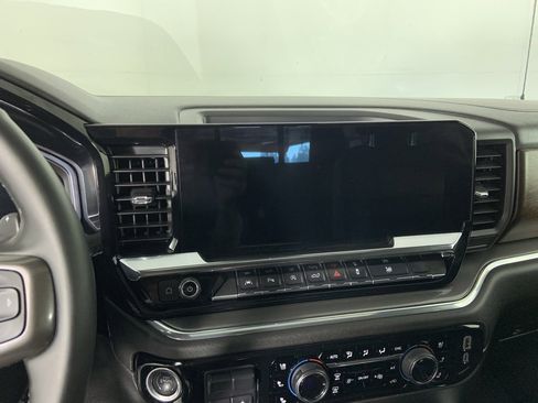 Used 2025 Chevrolet Silverado 1500 High Country w/ High Country Premium Package image 35