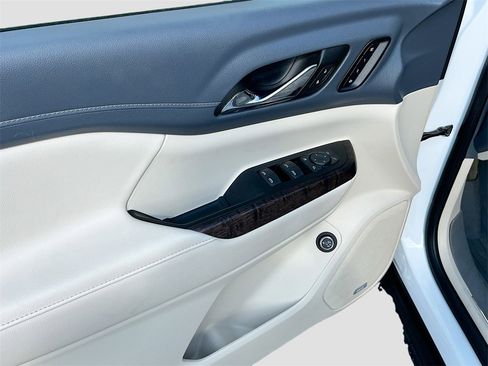 Used 2023 GMC Acadia Denali w/ Denali Ultimate Package image 18