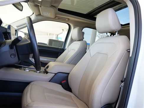 Used 2024 Ford Expedition Max Limited image 20