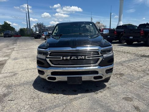 Used 2021 RAM 1500 Laramie AWD/4WD image 2