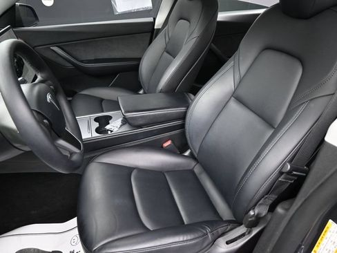 Used 2022 Tesla Model Y Performance AWD/4WD image 24