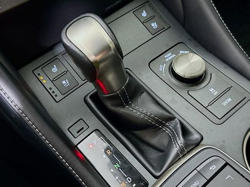 Used 2020 Lexus RC 350 w/ Premium Package image 32