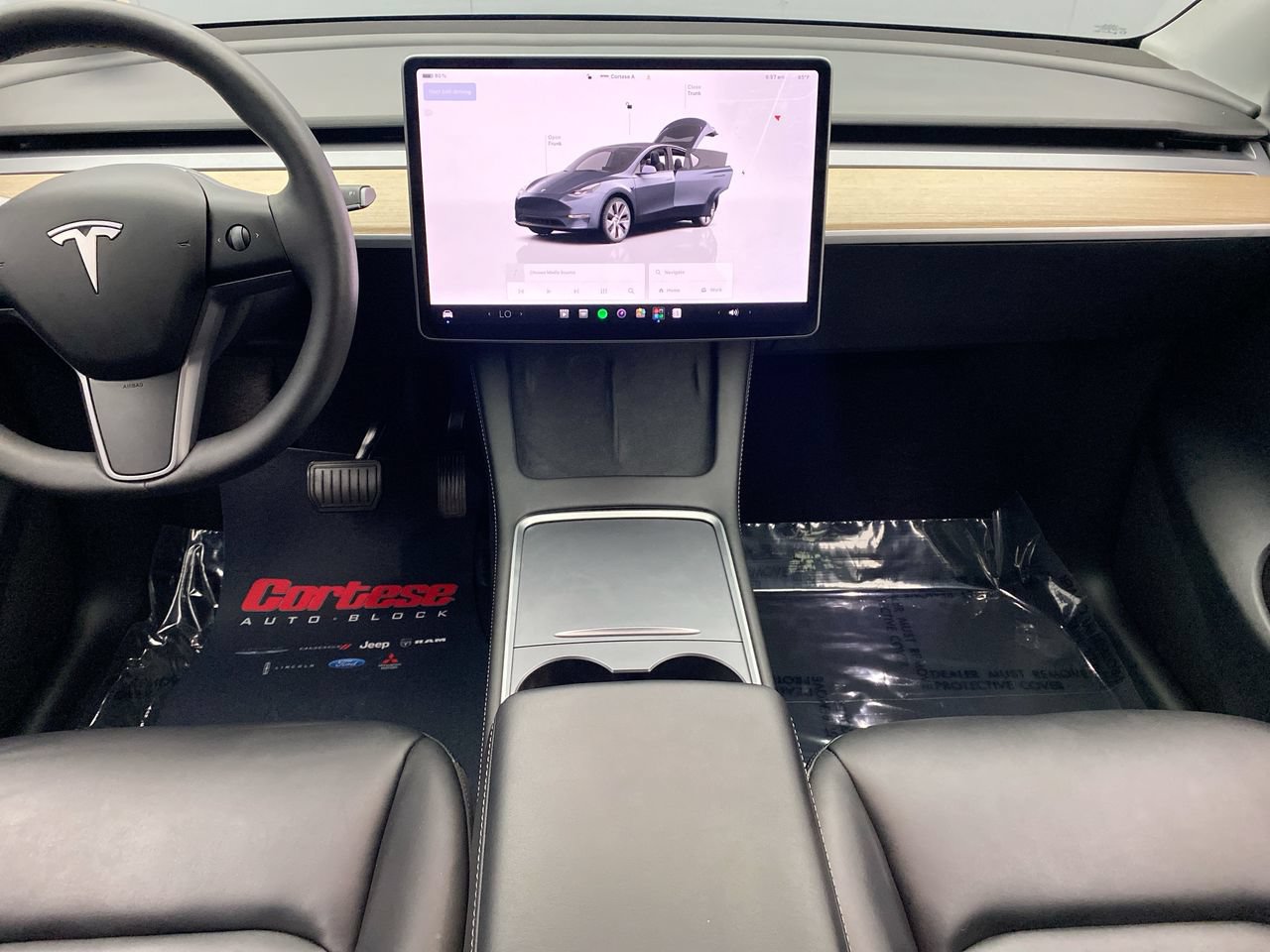 Used 2023 Tesla Model Y Long Range AWD/4WD image 22