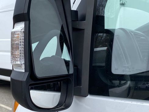 Used 2025 RAM ProMaster 2500 w/ Convenience Group FWD image 31