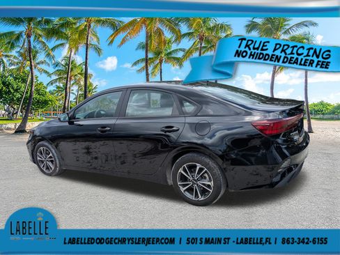 Used 2024 Kia Forte LXS FWD image 5