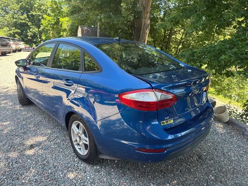 Used 2019 Ford Fiesta SE FWD image 4