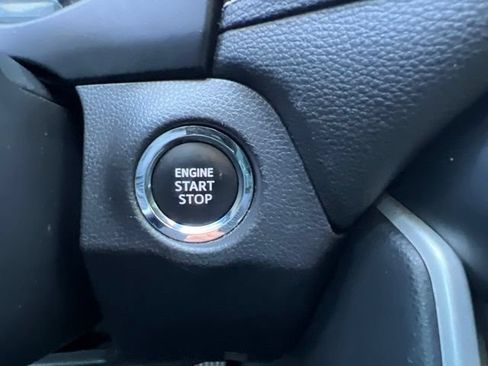 Used 2025 Toyota RAV4 XLE FWD image 20
