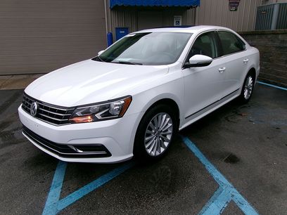 Used 2016 Volkswagen Passat 1.8T SE