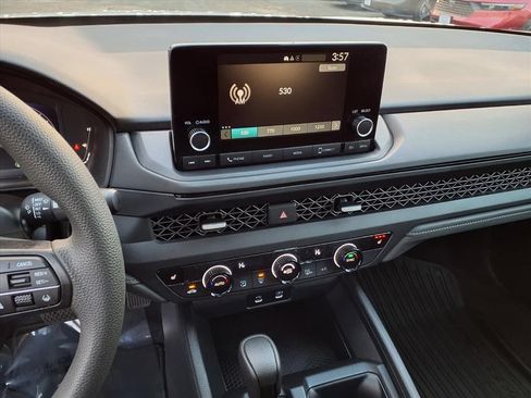 Used 2024 Honda Accord EX image 8