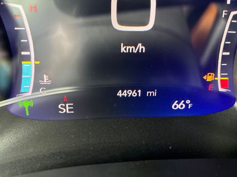 Used 2022 Chrysler Pacifica Pinnacle AWD/4WD image 17