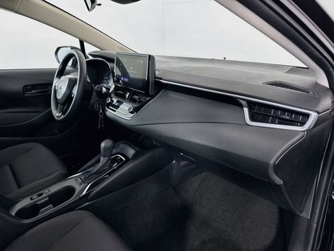 Used 2024 Toyota Corolla LE FWD image 27
