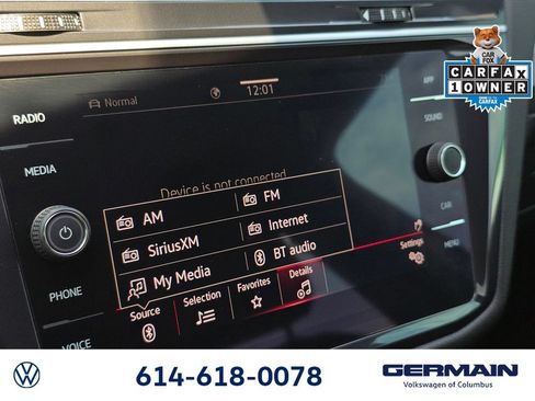 Certified 2024 Volkswagen Tiguan SE R-Line AWD/4WD image 36