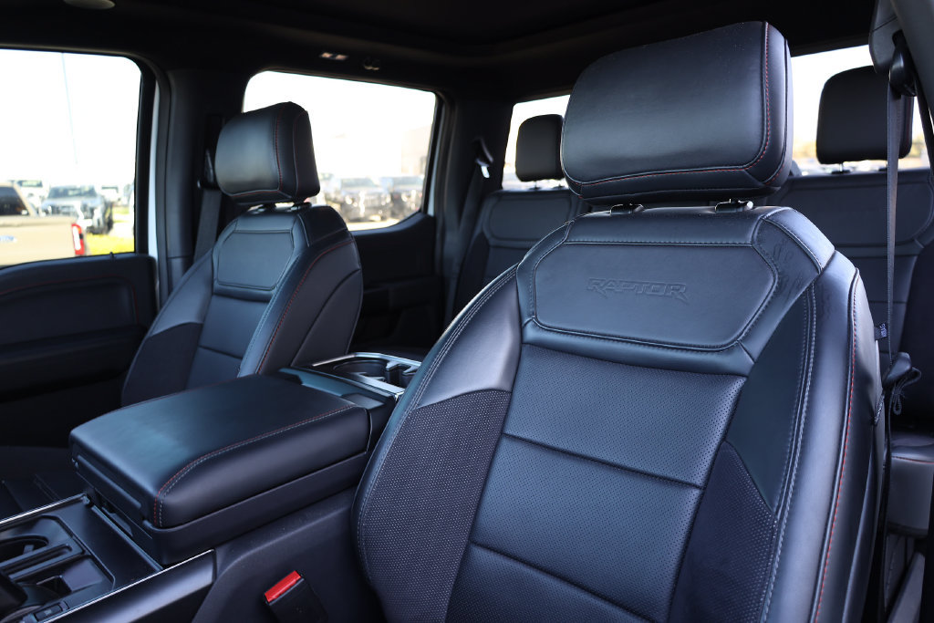 Used 2025 Ford F150 Raptor AWD/4WD image 17