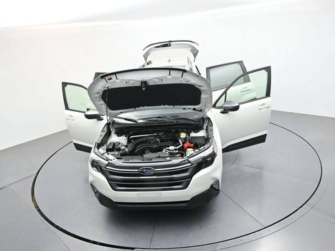 Used 2025 Subaru Forester Premium w/ Convenience Package #1 AWD/4WD image 41