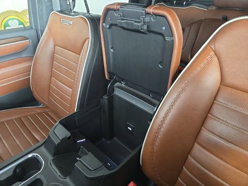 Used 2024 GMC Sierra 2500 Denali Ultimate image 29