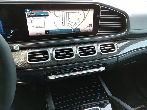 Used 2025 Mercedes-Benz GLE 63 AMG S image 16