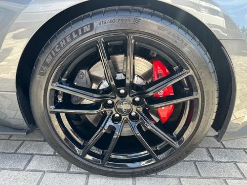 Used 2021 Ford Mustang Shelby GT500 w/ Technology Package image 31