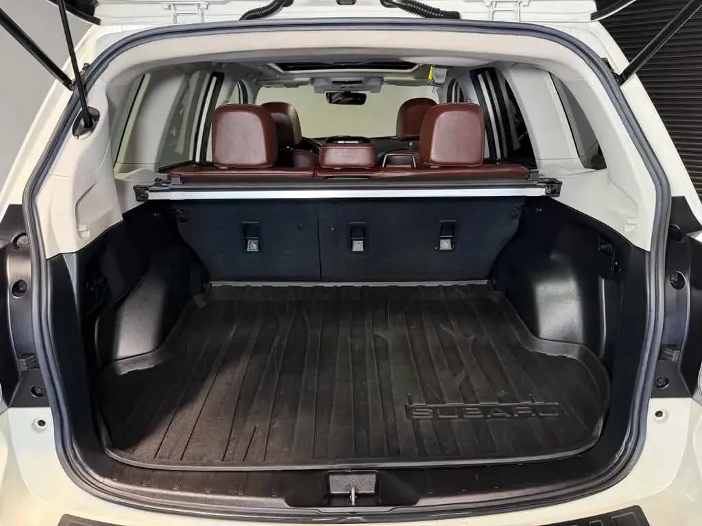 Used 2018 Subaru Forester 2.5i Touring w/ Popular Package #2 AWD/4WD image 14