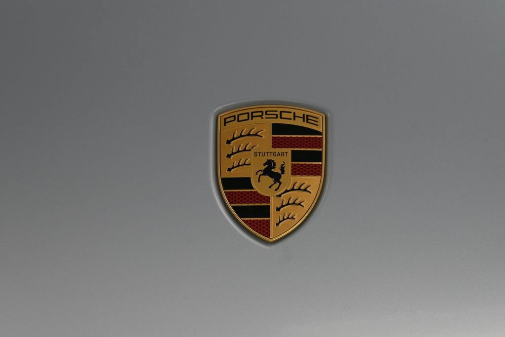Certified 2026 Porsche Macan Electric RWD image 33