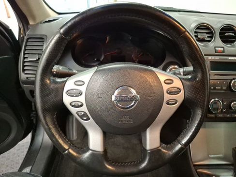 Used 2009 Nissan Altima 3.5 SE w/ Premium Pkg image 20