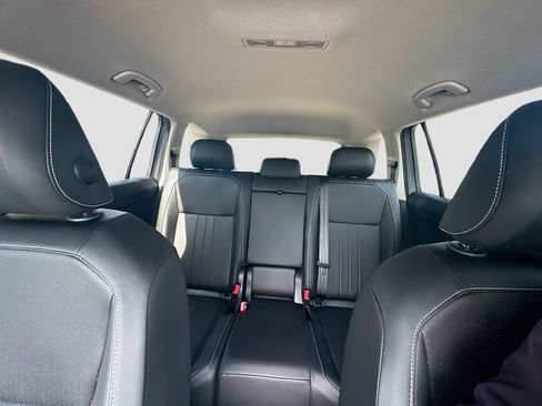 Used 2023 Volkswagen Tiguan SE FWD image 29