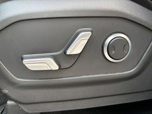 Used 2025 Hyundai Santa Fe SEL image 25