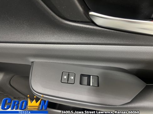 New 2026 Toyota Prius Limited image 39