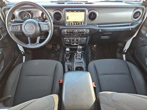 Used 2023 Jeep Wrangler Unlimited w/ 8.4" Radio Group image 15