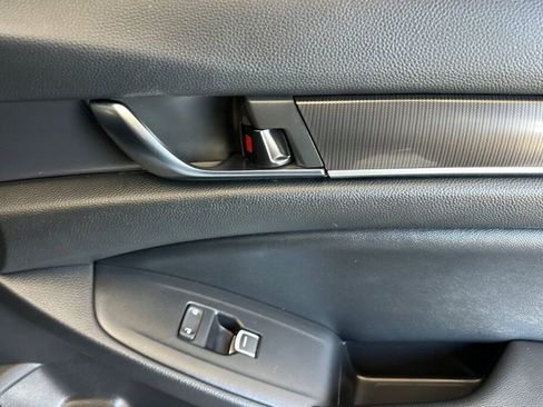 Used 2022 Honda Accord Sport image 18