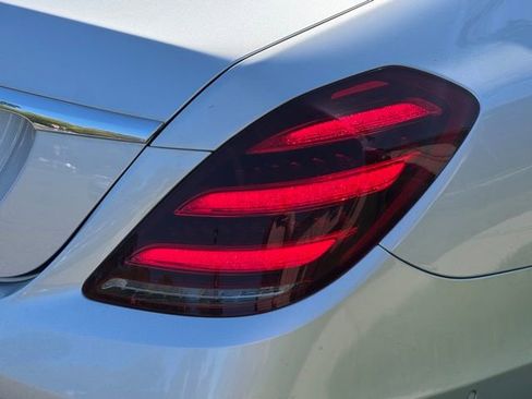 Used 2019 Mercedes-Benz S 450 Sedan image 9