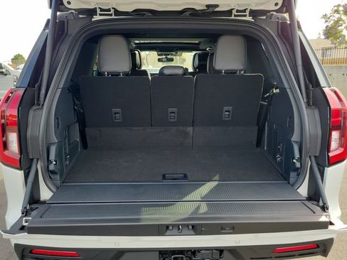 New 2026 Ford Expedition Tremor image 23