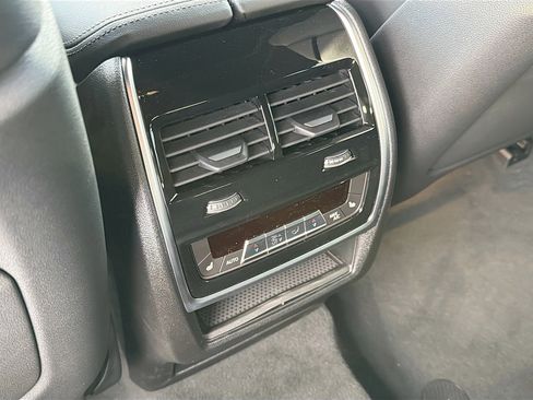 New 2026 BMW X6 xDrive40i w/ Executive Package image 20