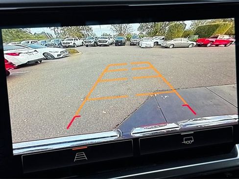 Used 2023 GMC Sierra 1500 Elevation image 27