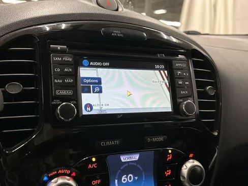 Used 2015 Nissan Juke SL FWD image 22