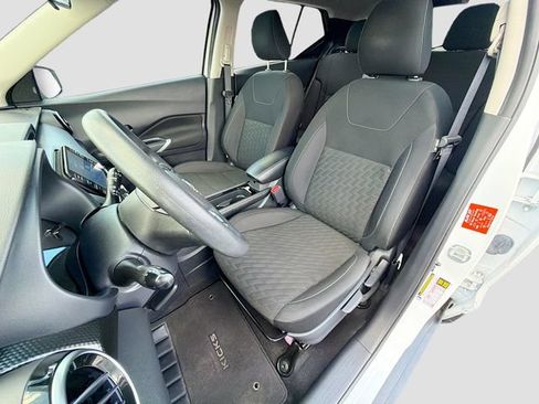Used 2023 Nissan Kicks SV FWD image 20